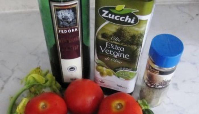 Как приготовить холодный суп гаспачо с помидорами в домашних условиях?